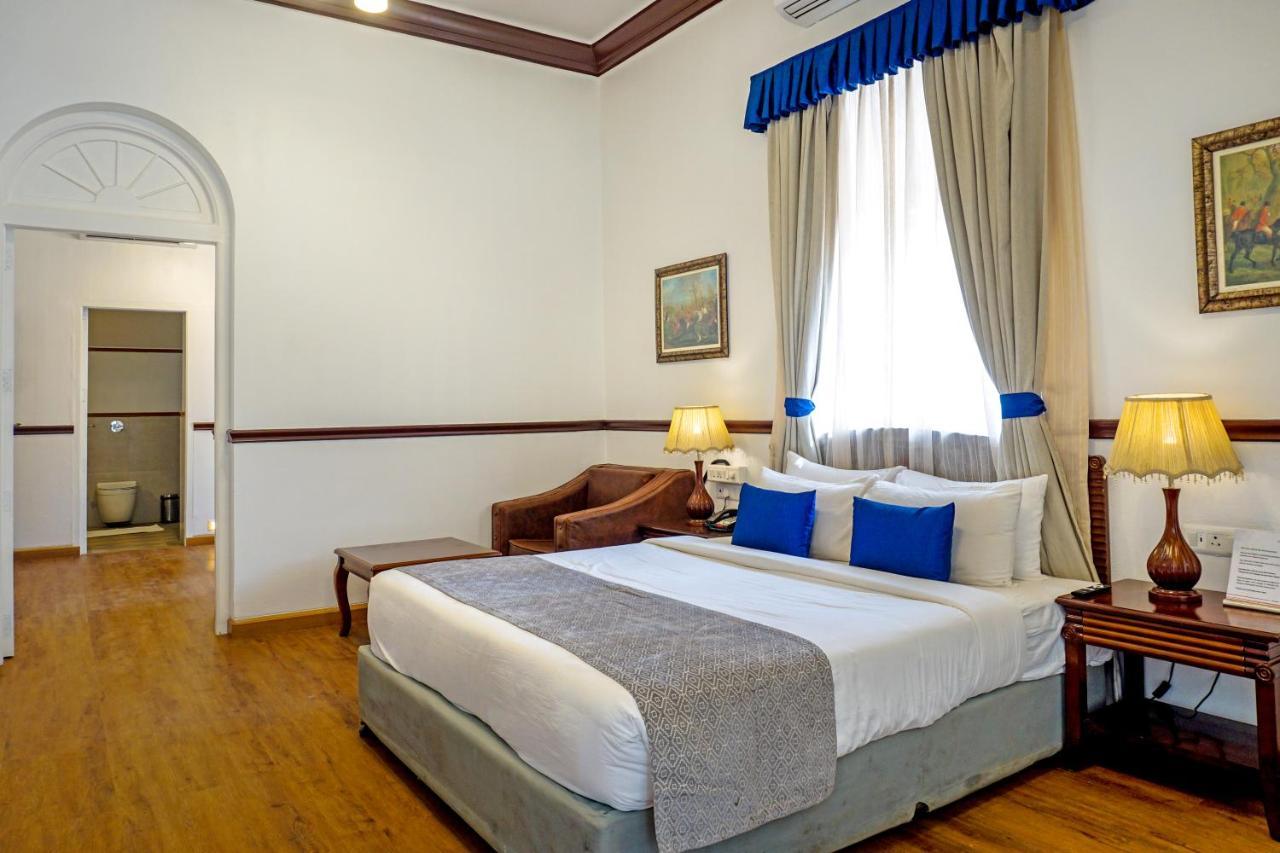 Hotel Citrus Chambers Mahābaleshwar Extérieur photo