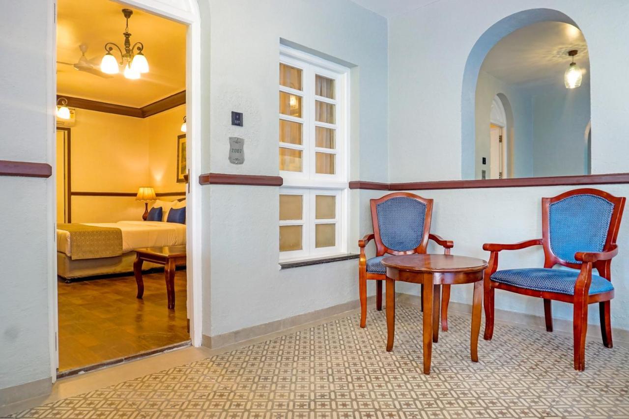 Hotel Citrus Chambers Mahābaleshwar Extérieur photo