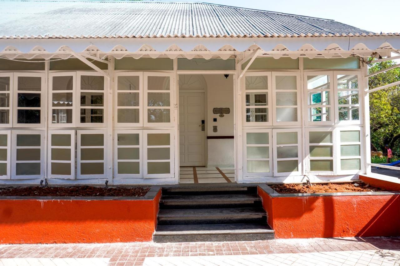 Hotel Citrus Chambers Mahābaleshwar Extérieur photo