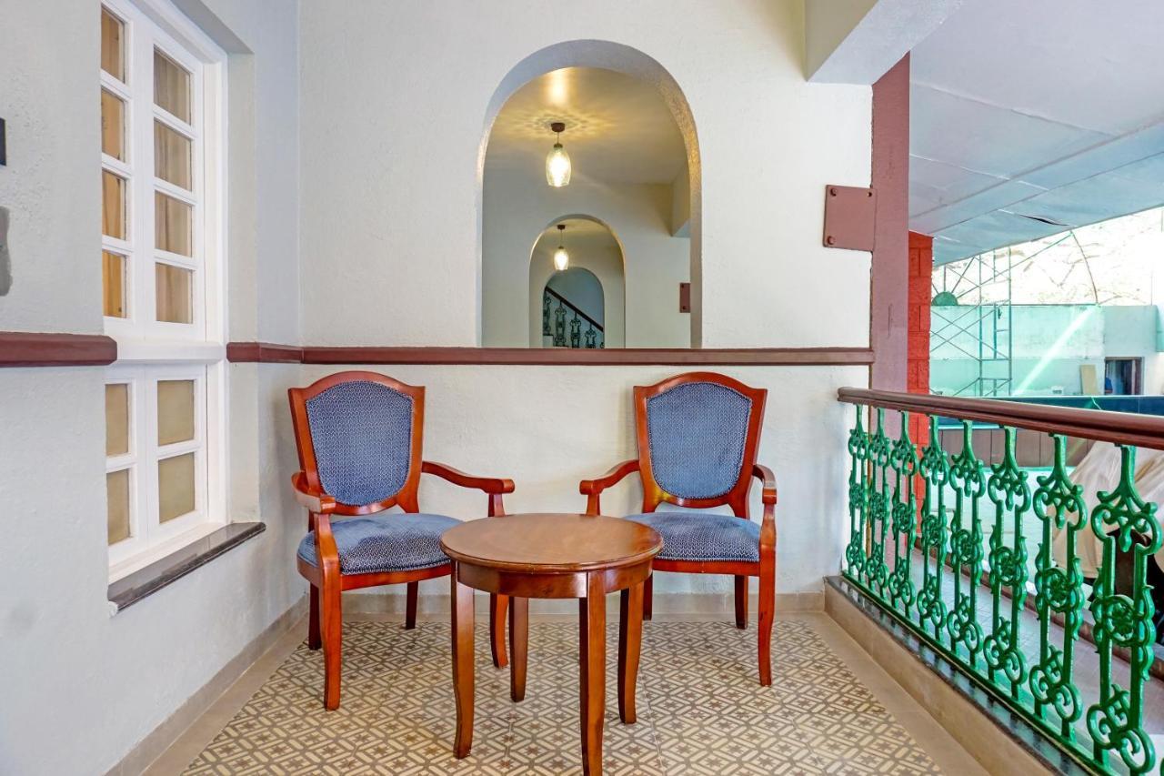 Hotel Citrus Chambers Mahābaleshwar Extérieur photo