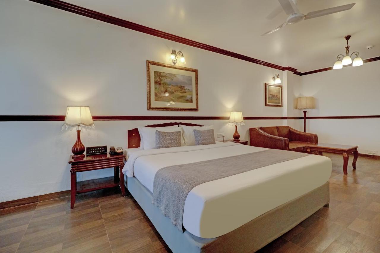 Hotel Citrus Chambers Mahābaleshwar Extérieur photo