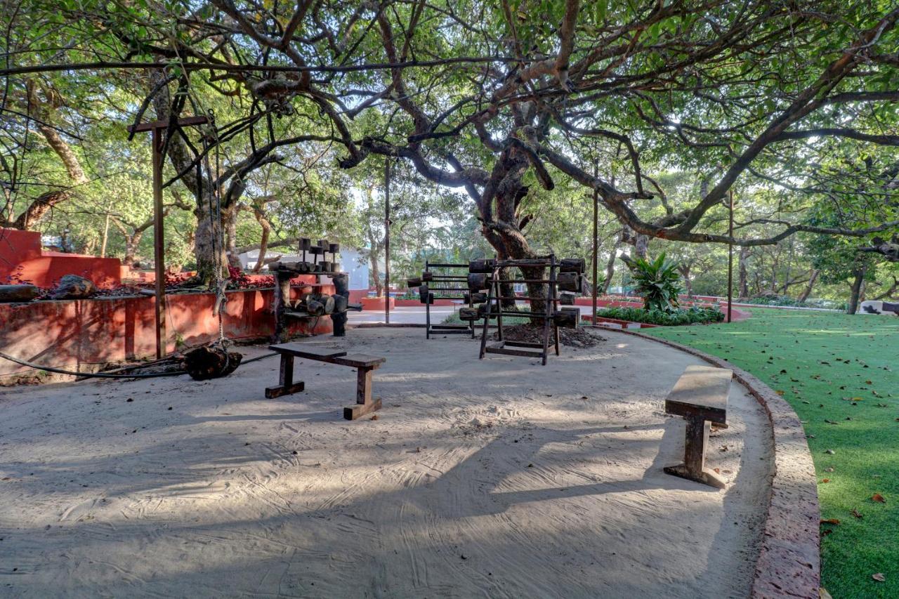 Hotel Citrus Chambers Mahābaleshwar Extérieur photo