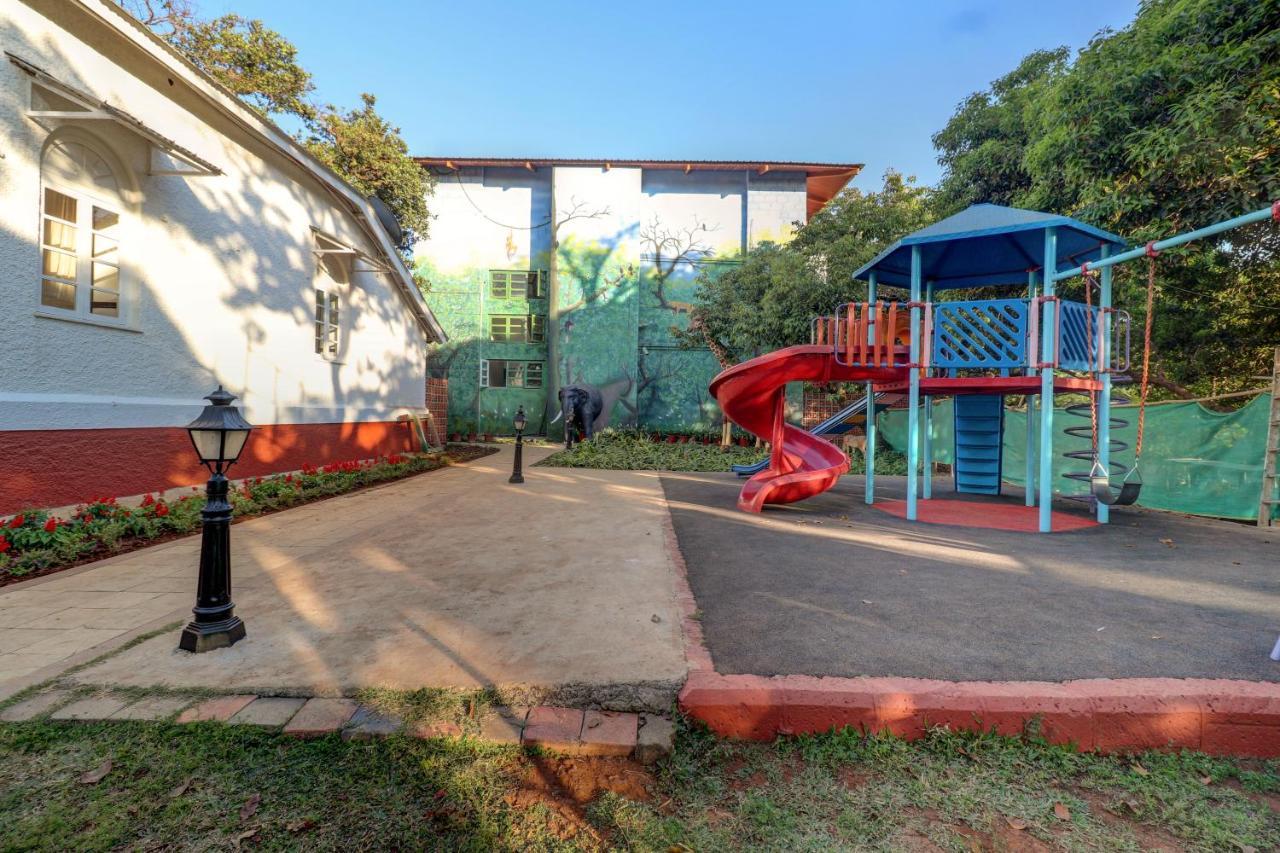 Hotel Citrus Chambers Mahābaleshwar Extérieur photo