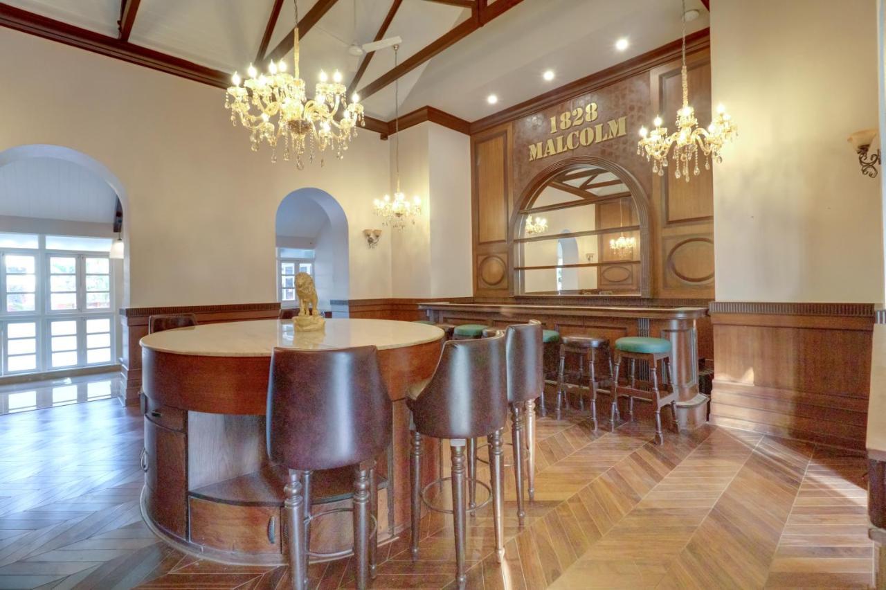 Hotel Citrus Chambers Mahābaleshwar Extérieur photo
